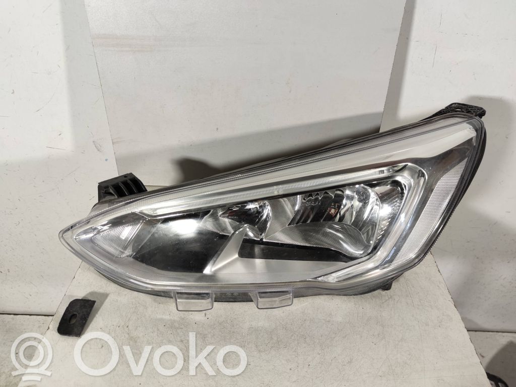 Ford Focus Headlight/headlamp 