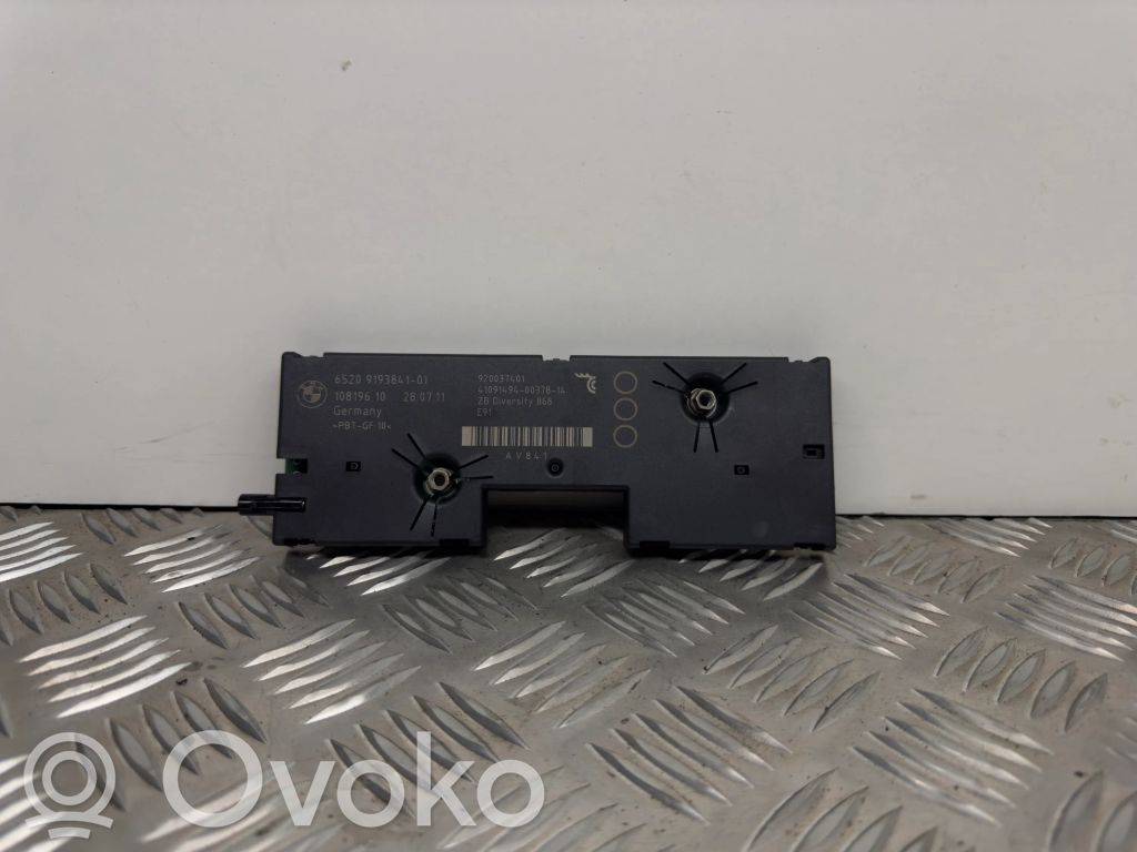 BMW 3 E90 E91 Antenos stiprintuvas 