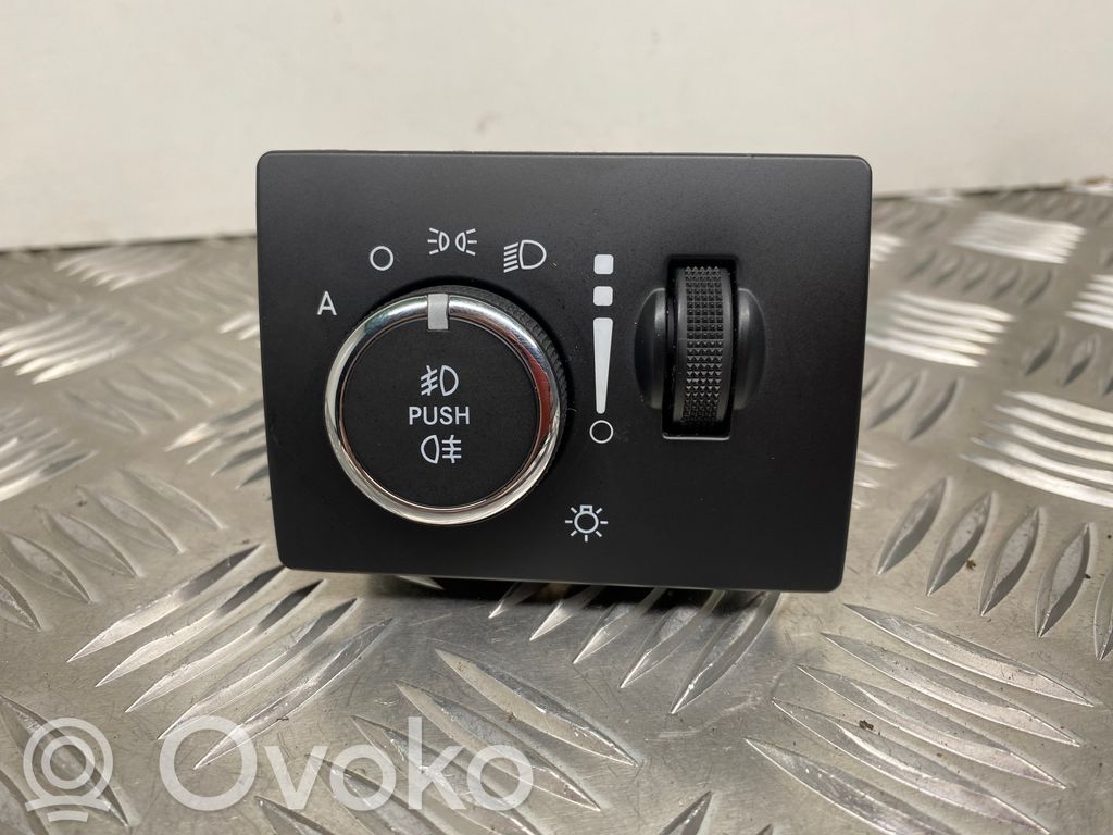 Jeep Grand Cherokee Light switch 