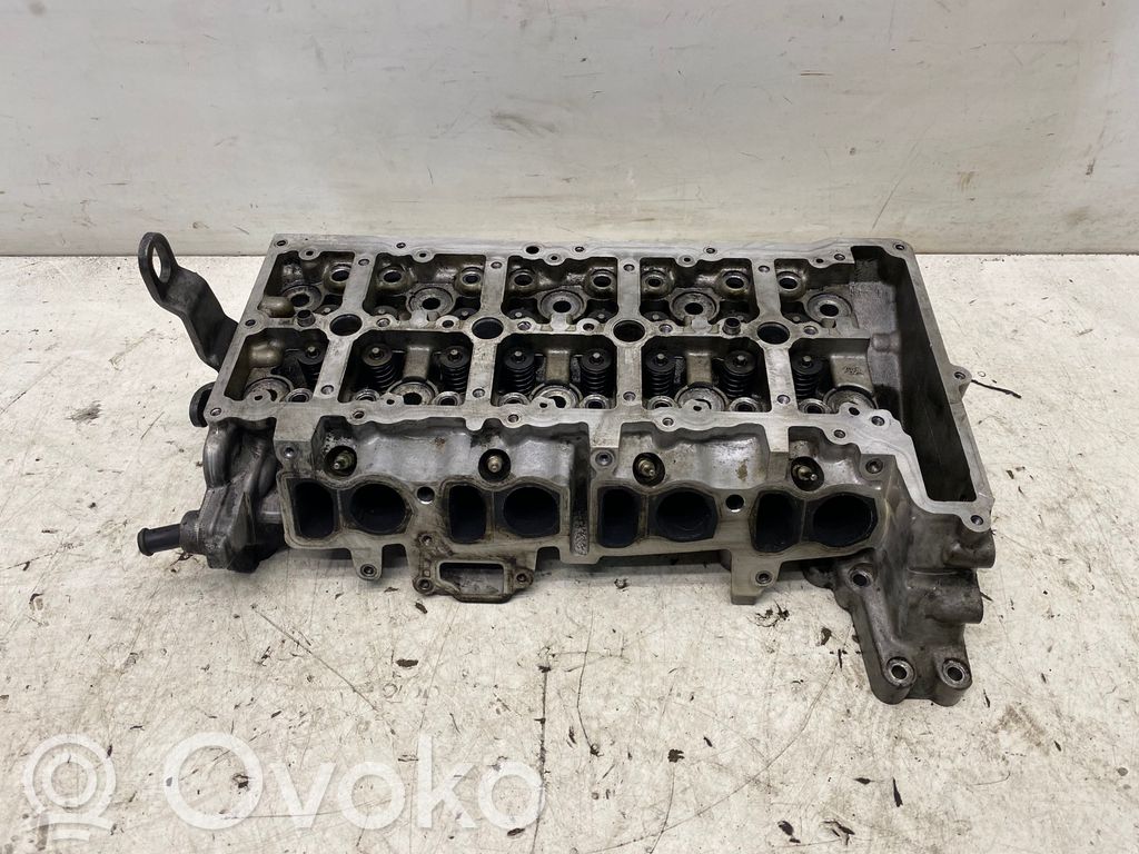 BMW 5 F10 F11 Engine head 