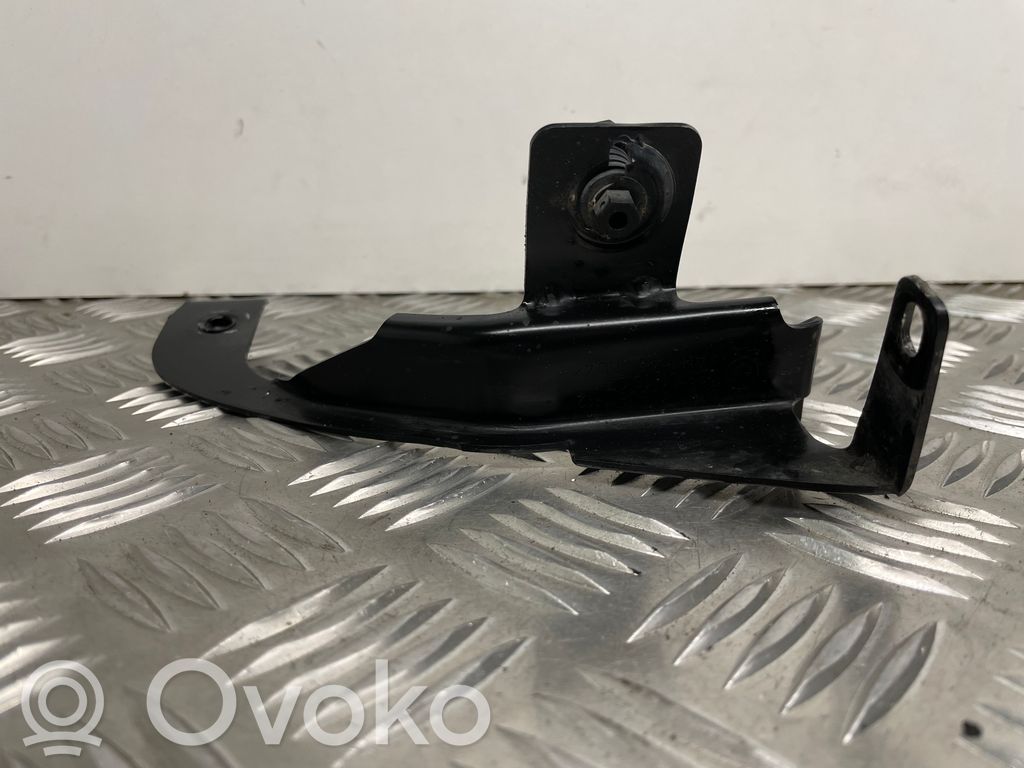 BMW 6 E63 E64 Halterung Kotflügel 