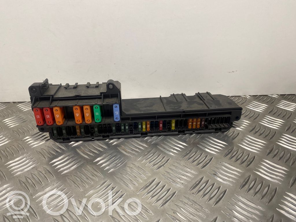 Fuse module   6957330,695733002