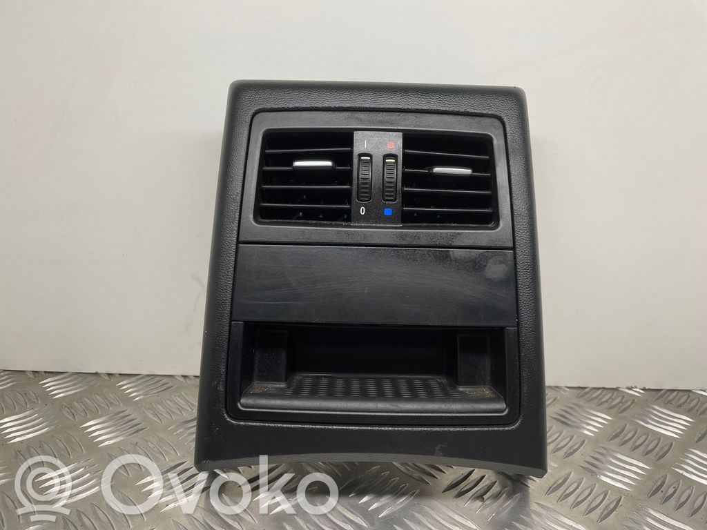 BMW 3 E90 E91 Oro grotelės gale 