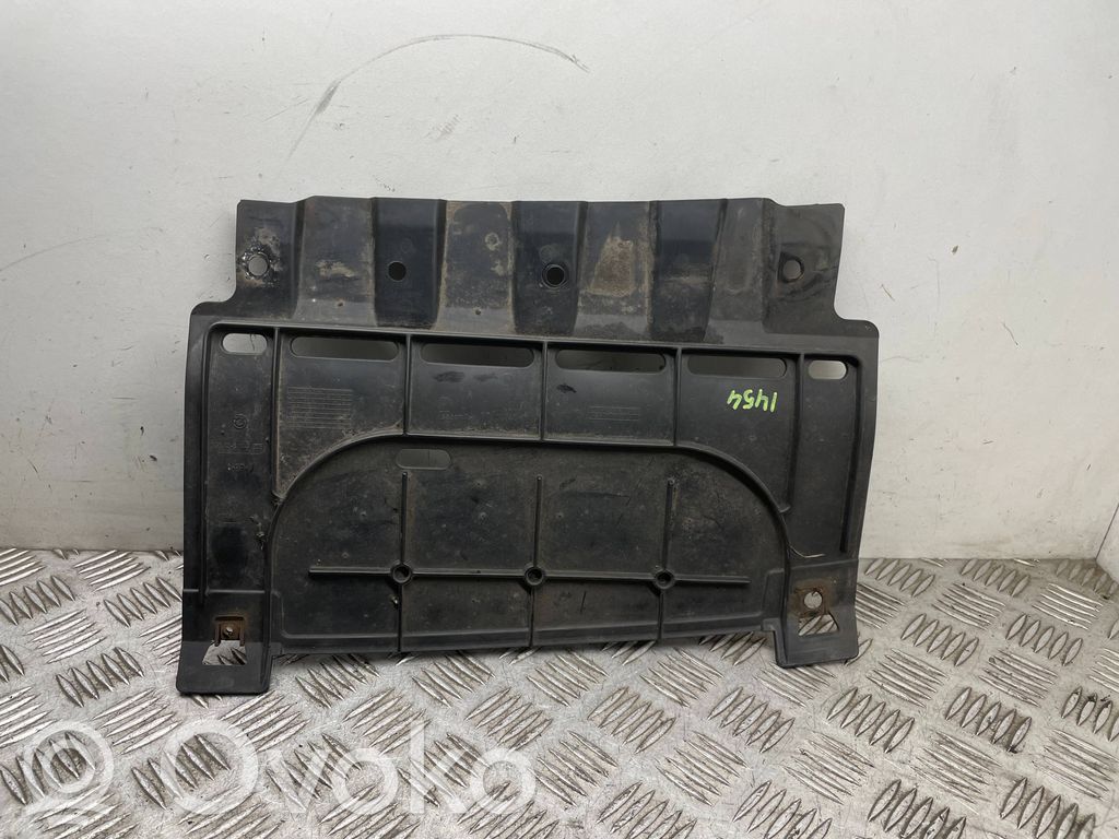 BMW 3 E92 E93 Aizmugurējā bufera apakšas aizsargs 