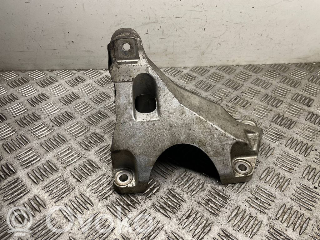 BMW 3 E92 E93 Engine mounting bracket 
