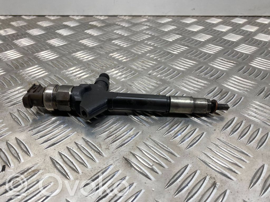 Inyector de combustible   RF7J13H50