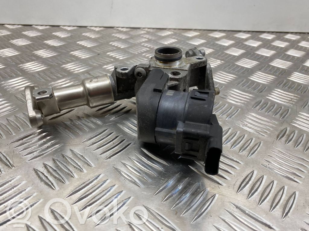 EGR valve   7563241