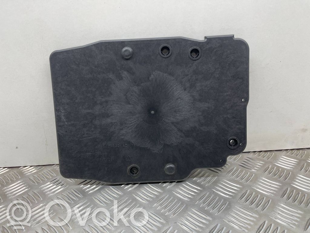 Ford C-MAX II Engine control unit box 