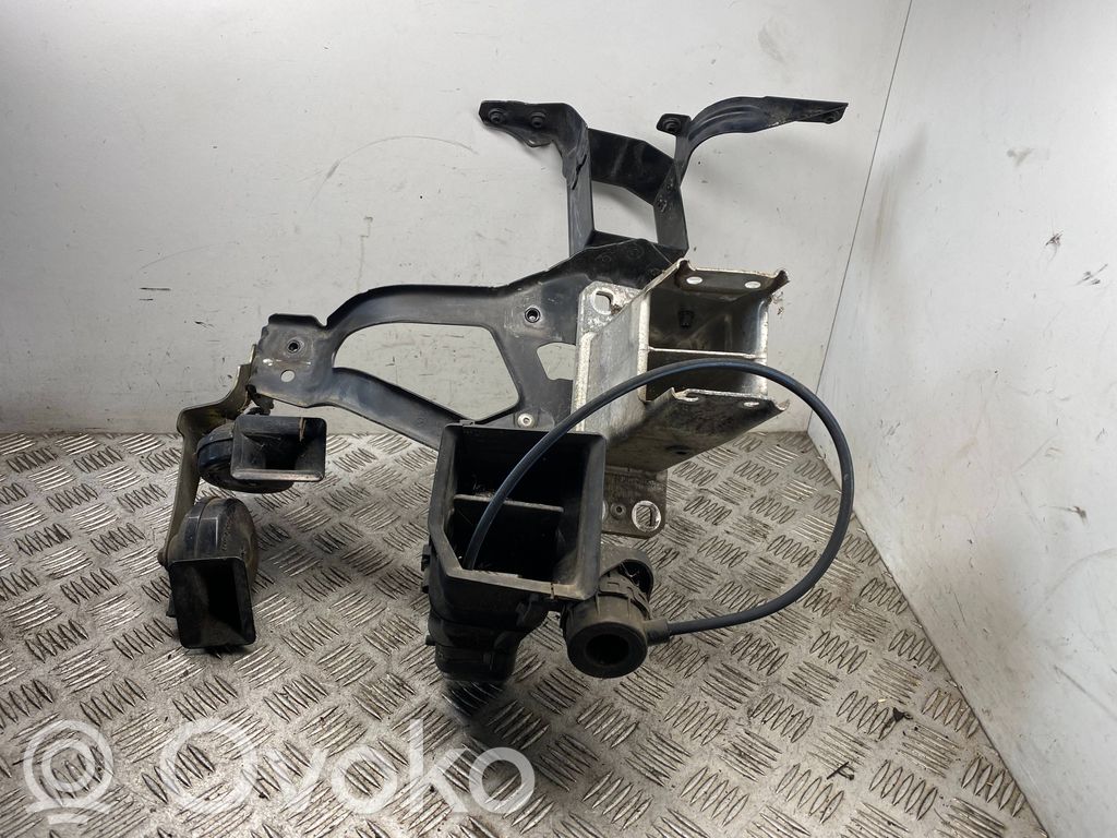 BMW 5 E60 E61 Support de montage de pare-chocs avant 