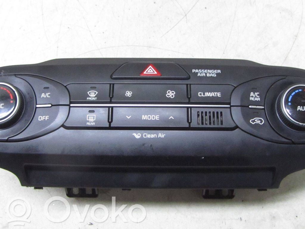 KIA Sorento Climate control/heater control trim 