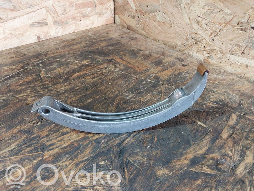 BMW 5 E39 Jakohihnan liukukisko 