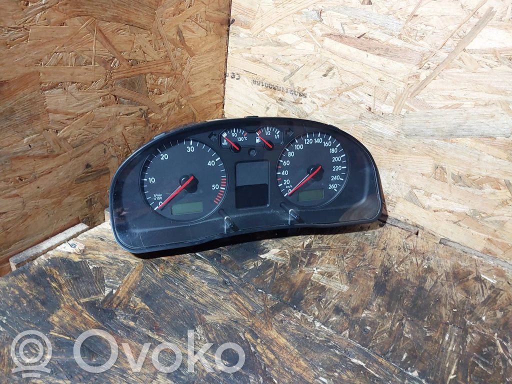 Volkswagen PASSAT B5 Speedometer (instrument cluster) 