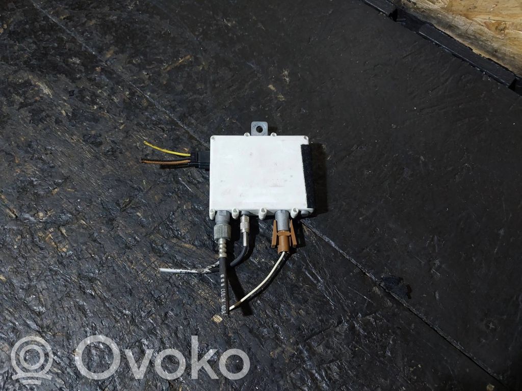 BMW 3 E36 Antenos stiprintuvas 