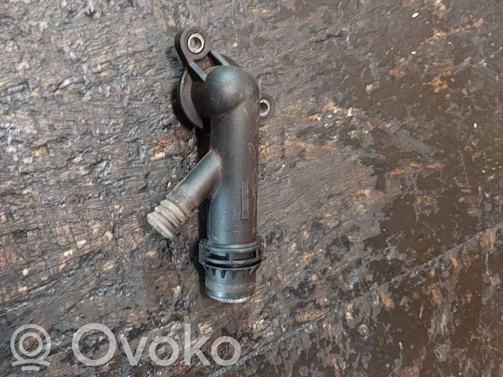 BMW 3 E46 Moottorin vesijäähdytyksen putki/letku 