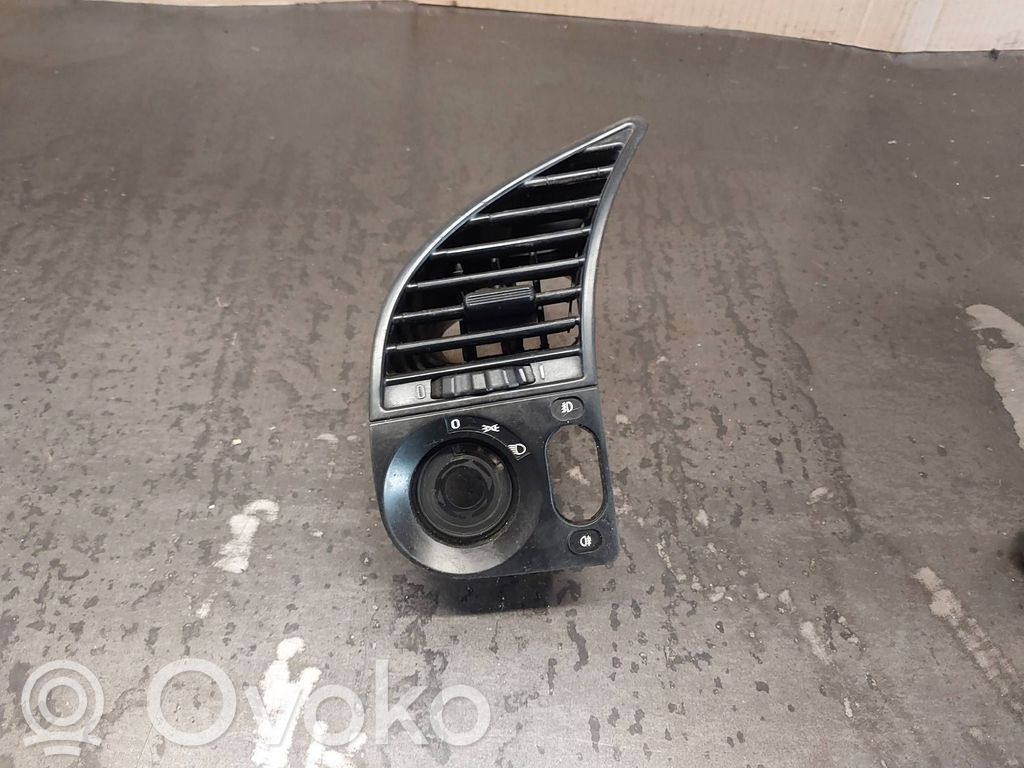 BMW 3 E36 Dashboard side air vent grill/cover trim 