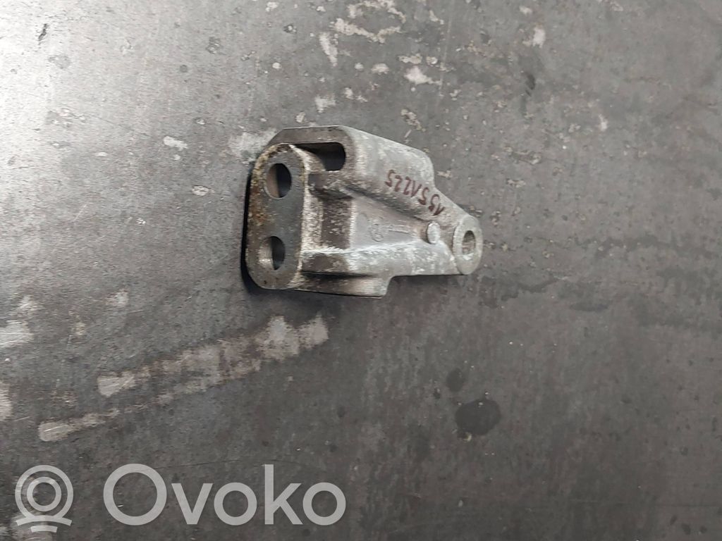 BMW 3 E46 Engine mounting bracket 