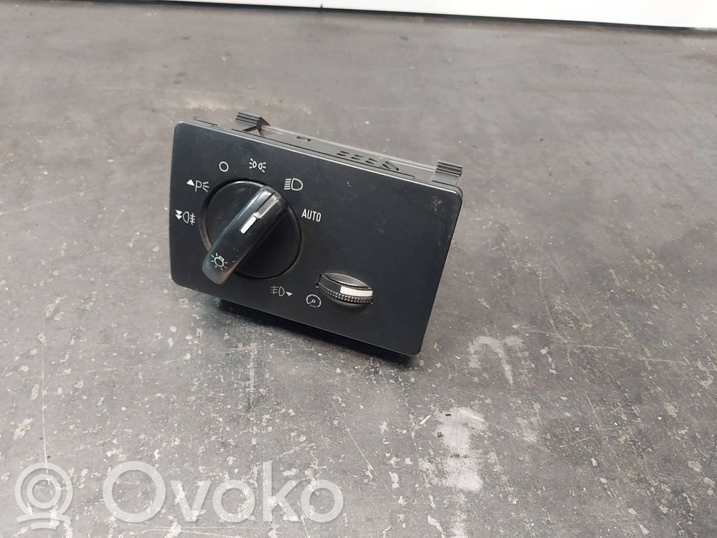 Ford Focus C-MAX Light switch 