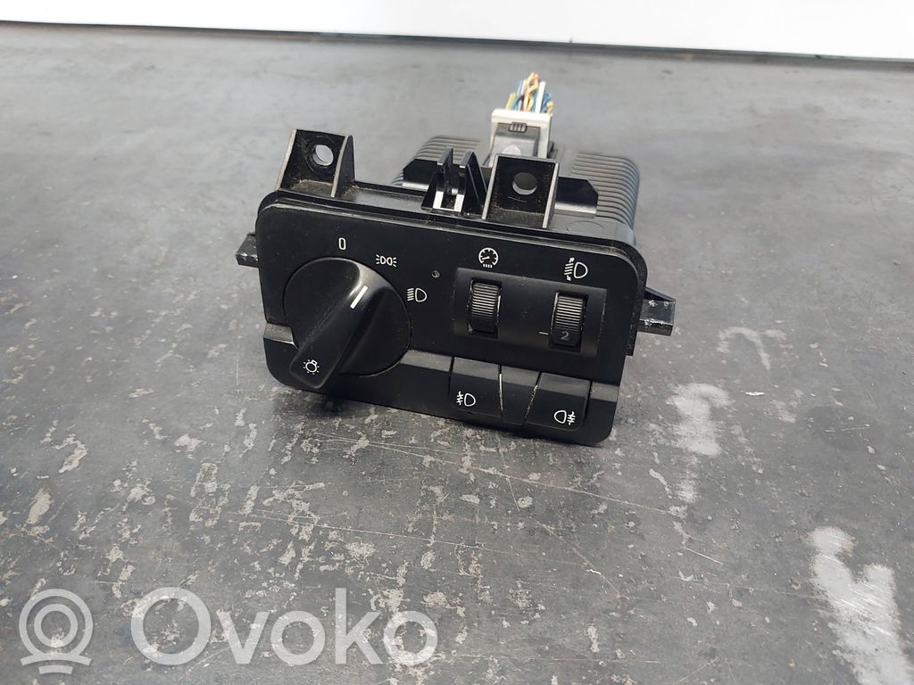 Light switch   6907947,61316907947