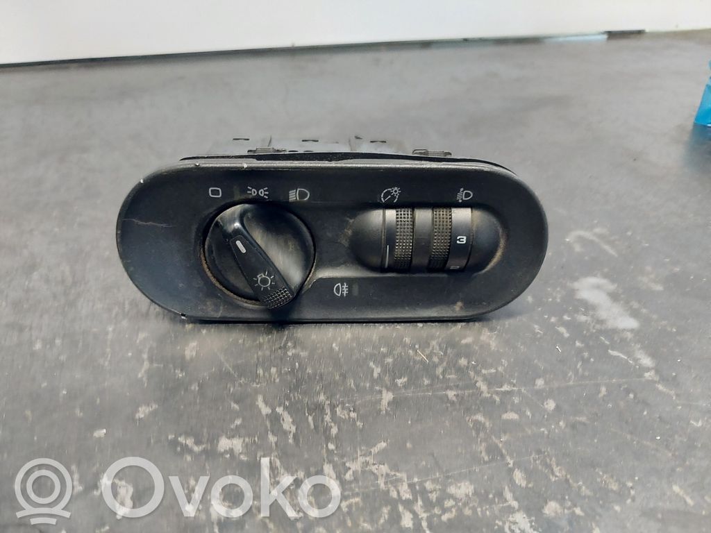 Interruptor de luz   7M1941531L,95VW13K196ACW