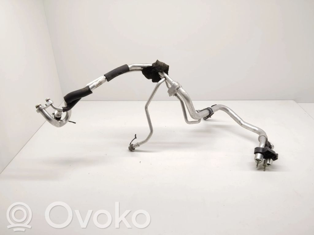 Land Rover Discovery Sport Air conditioning (A/C) pipe/hose 