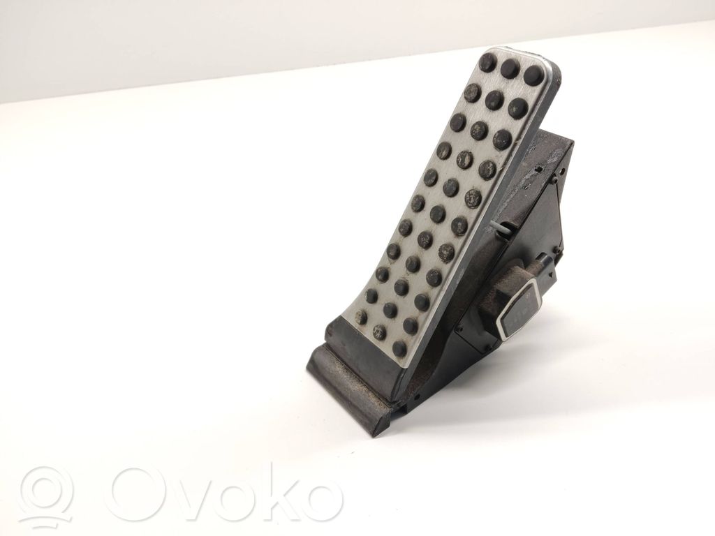 Mercedes-Benz GLK (X204) Accelerator throttle pedal 