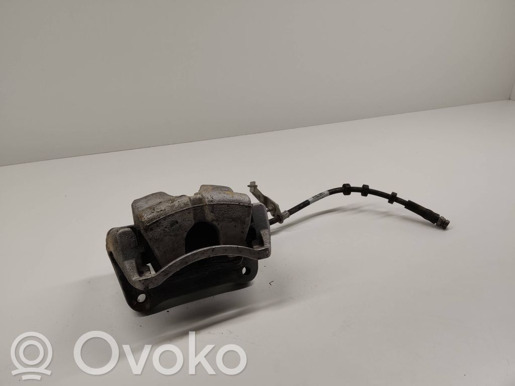 Volvo XC40 Etujarrusatula 