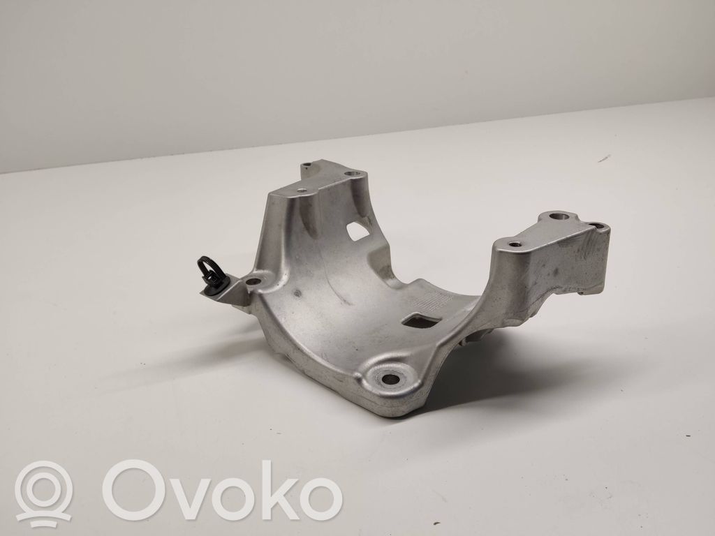 Volvo V60 Generator/alternator bracket 