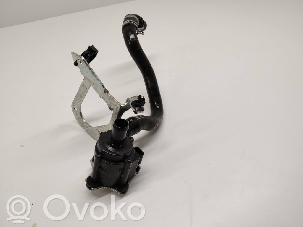 Volvo V60 Engine coolant pipe/hose 