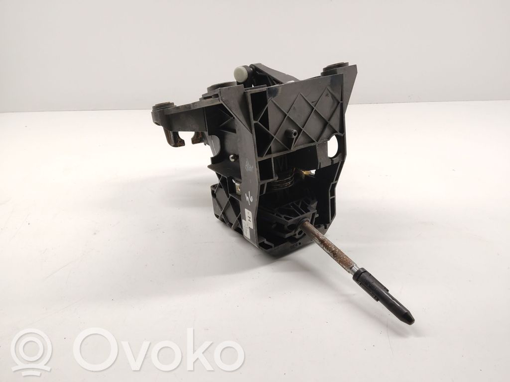 Citroen Berlingo Pavarų perjungimo mechanizmas (kulisa) 