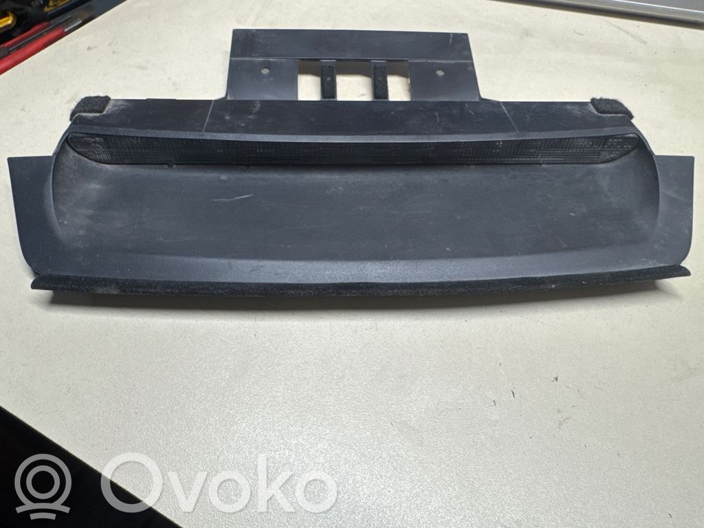 Volvo S60 Third/center stoplight 