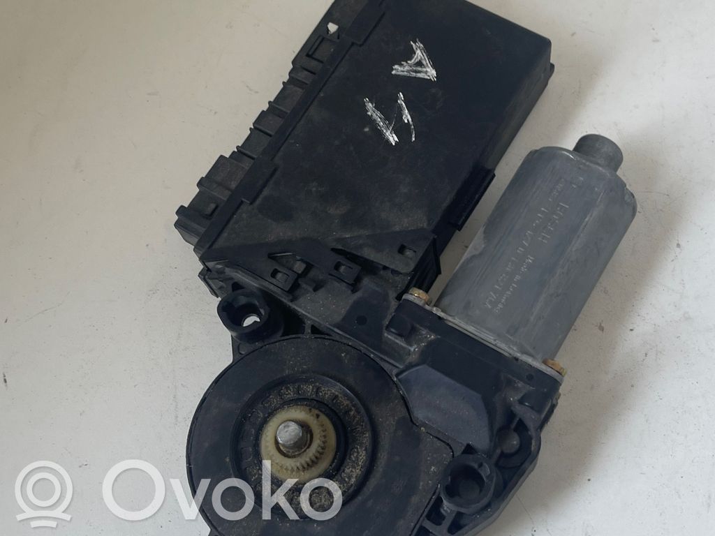 Audi A4 S4 B8 8K Motorino alzacristalli della portiera anteriore 