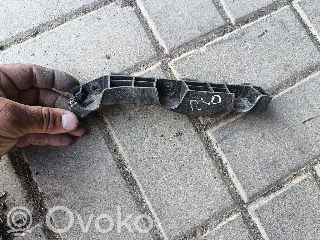 KIA Rio Etupuskurin kannake 