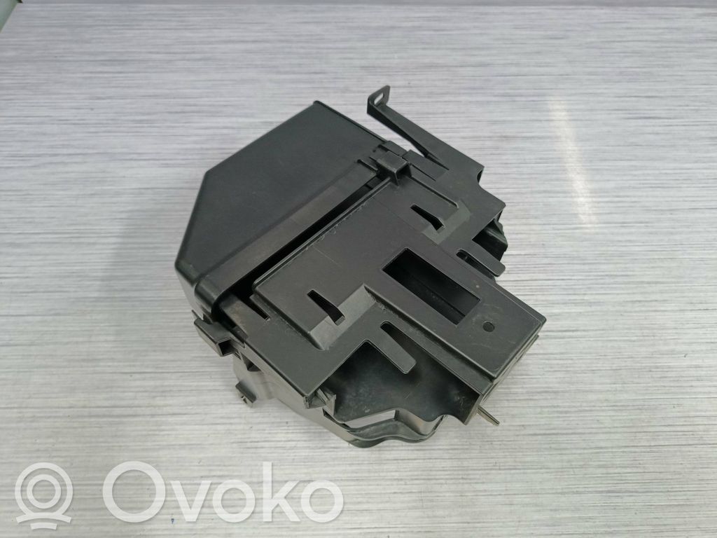 Mini Cooper Countryman R60 Engine control unit holder 