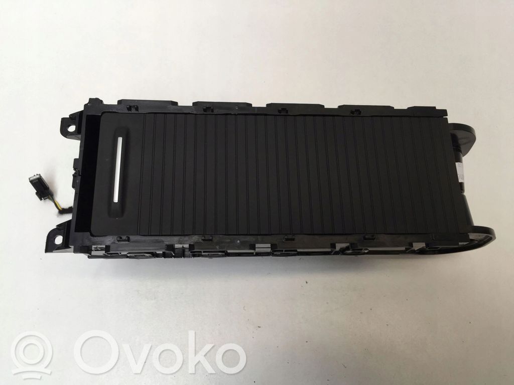 Ford Kuga III Hansikaslokeron keskikonsoli 