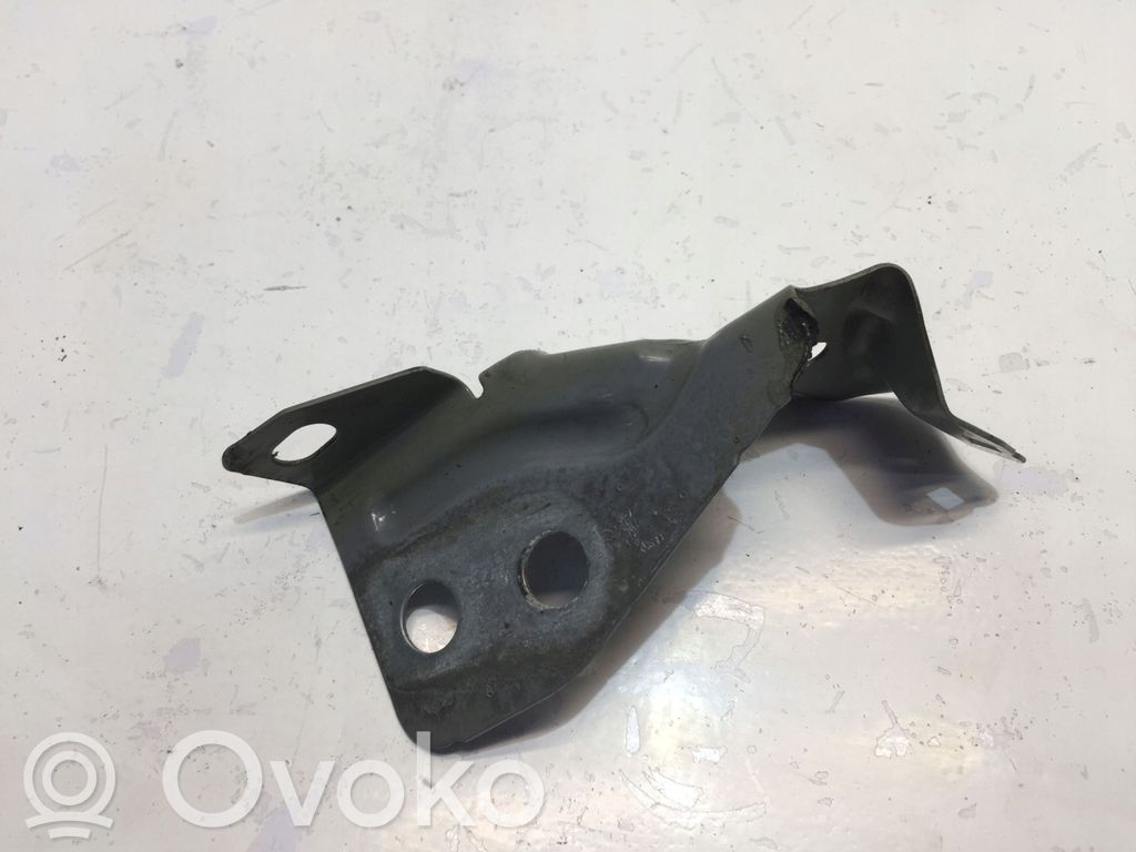 Audi A1 Fender mounting bracket 