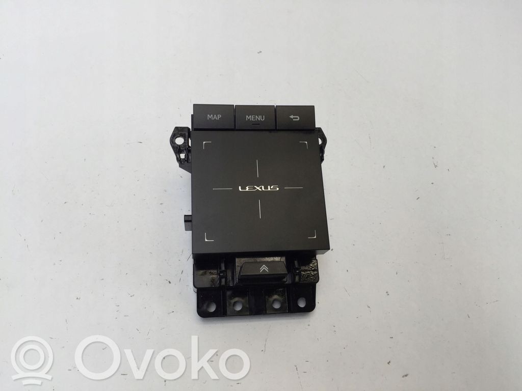 Lexus UX Head unit multimedia control 