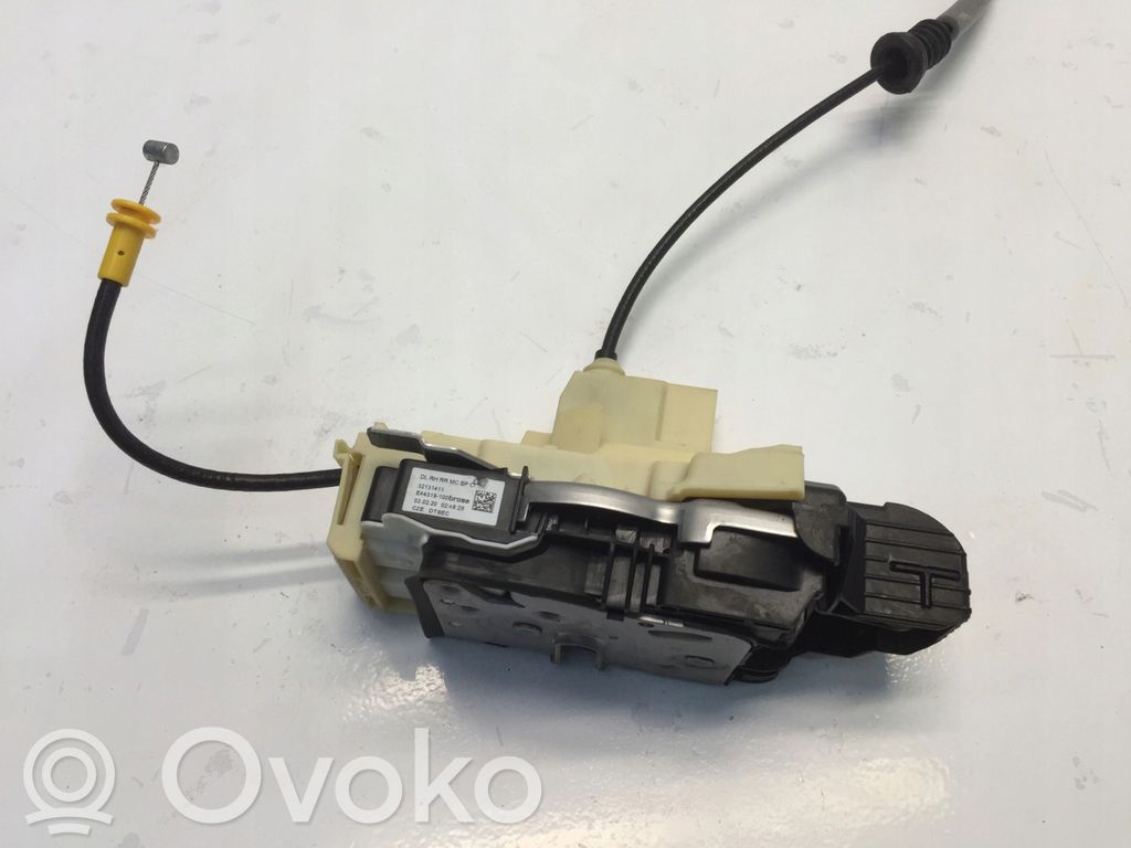 Volvo XC40 Zamek drzwi tylnych 