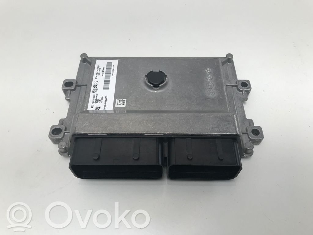 Opel Mokka B Engine control unit/module ECU 