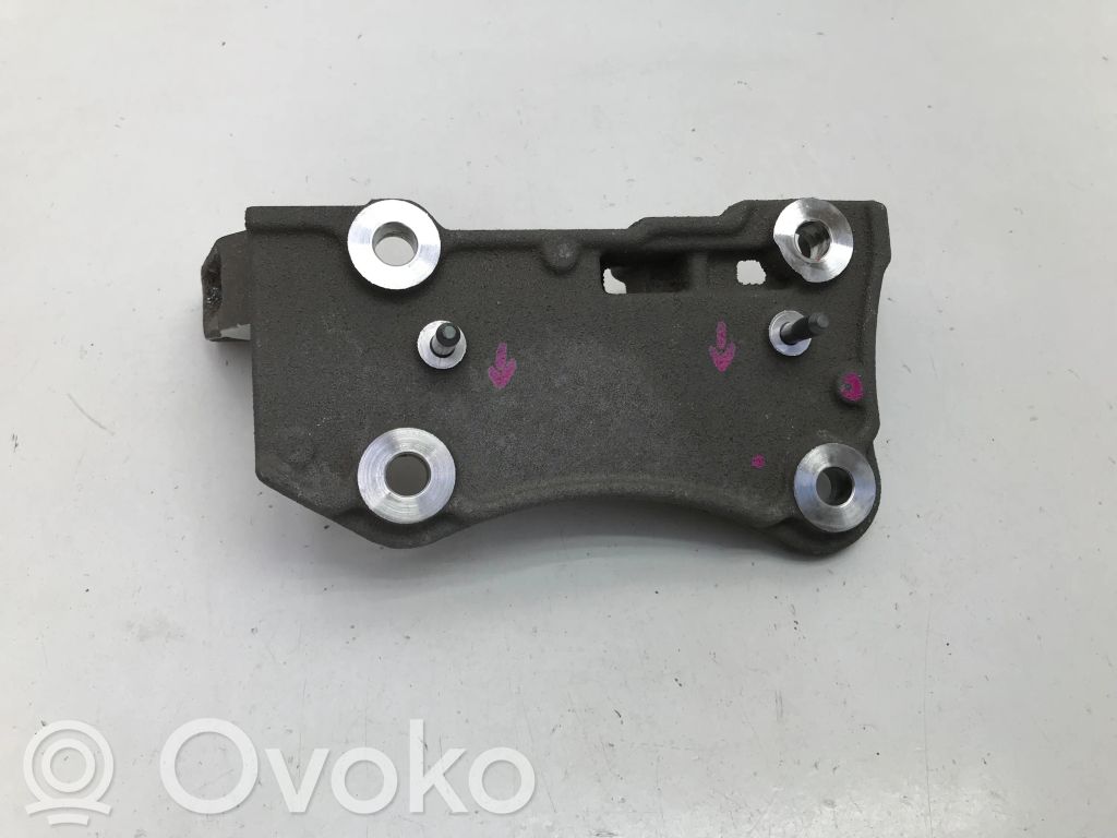 Opel Mokka B Gearbox mounting bracket 