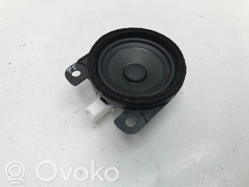 Mazda CX-60 Altavoz de la puerta trasera 