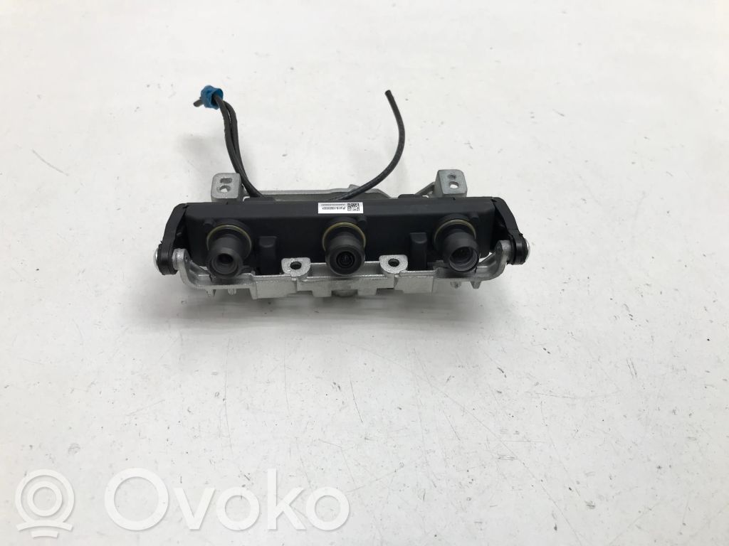 Tesla Model Y Windshield/windscreen camera 