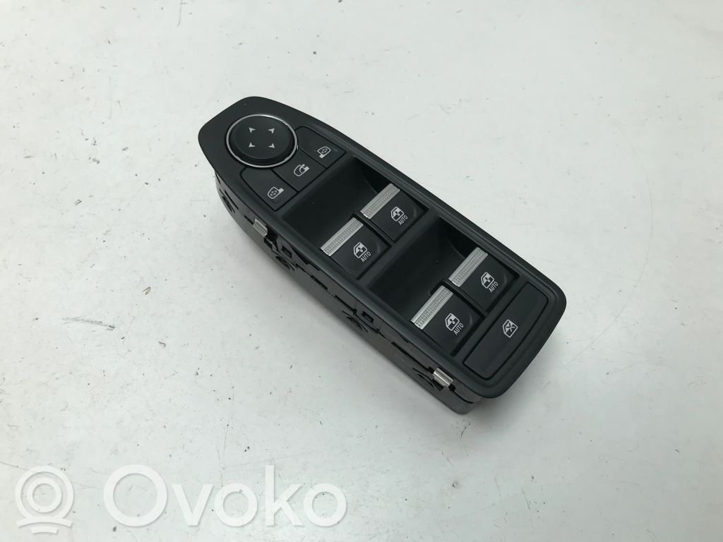 Renault Megane E-Tech Quarter vent window switch 