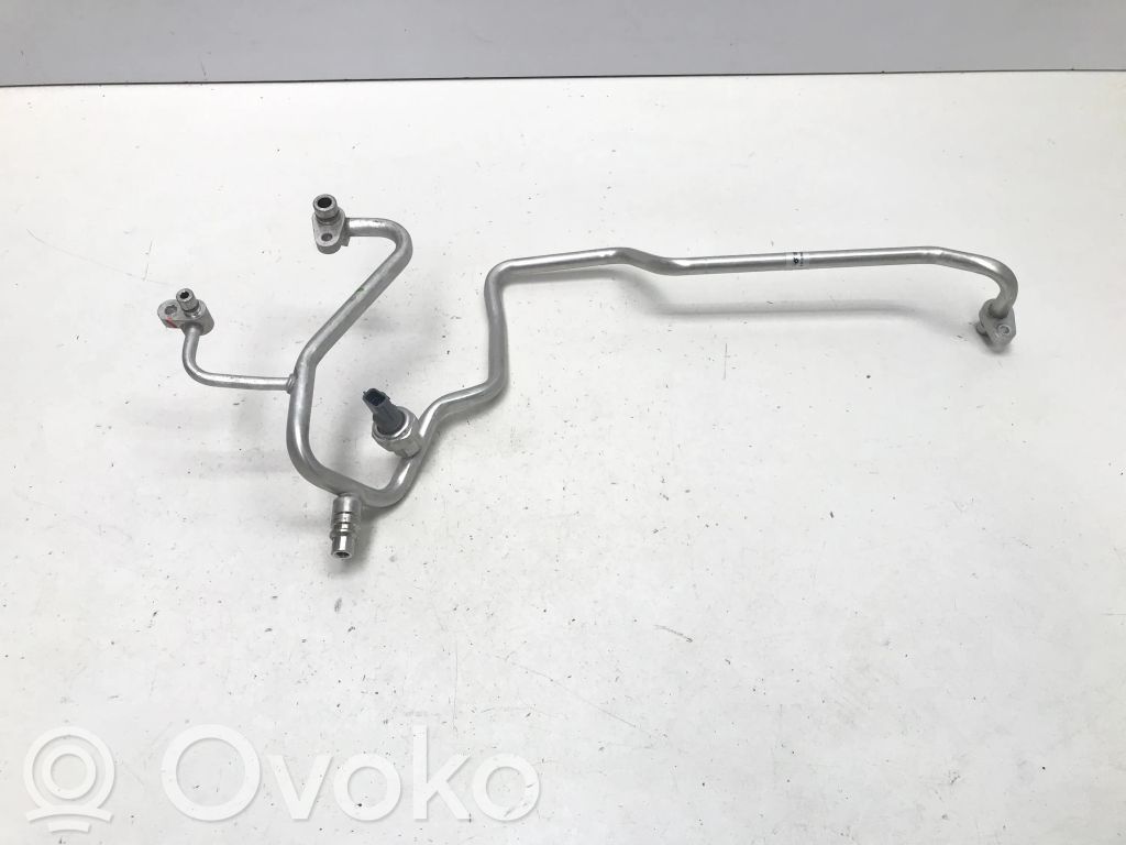 Renault Megane E-Tech Ilmastointilaitteen putki (A/C) 