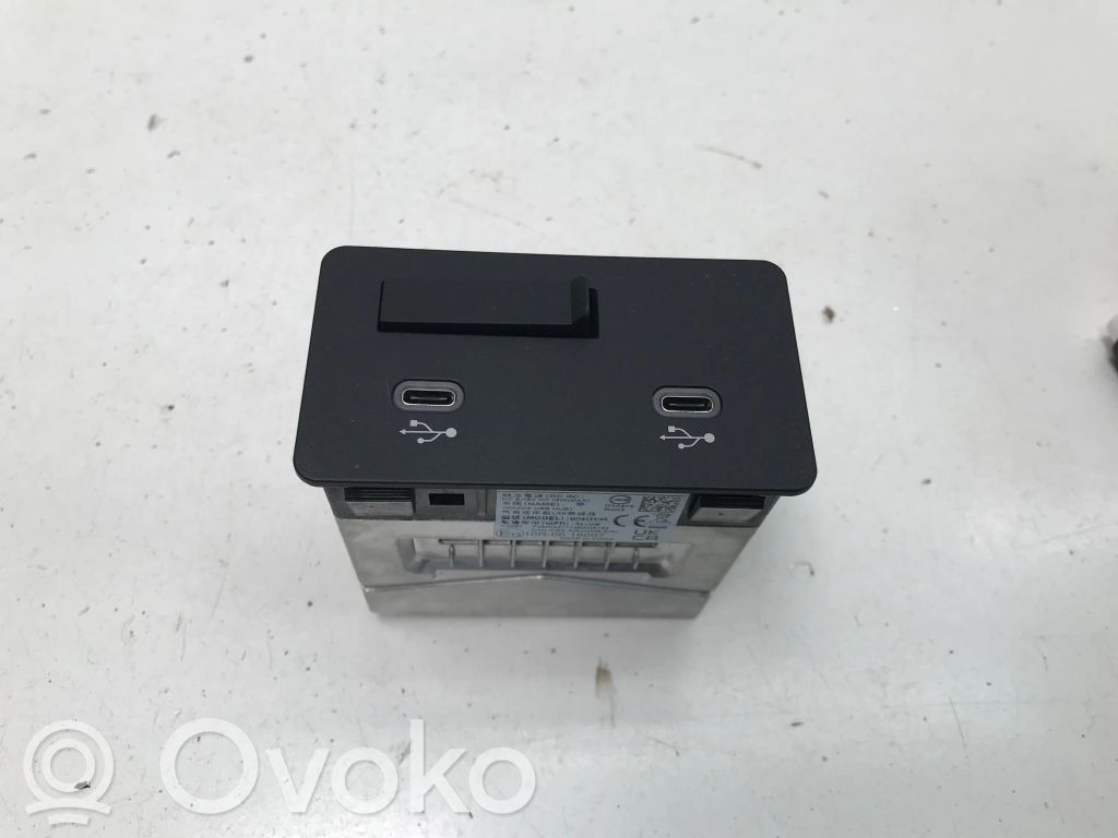Mazda CX-60 Enchufe conector USB 