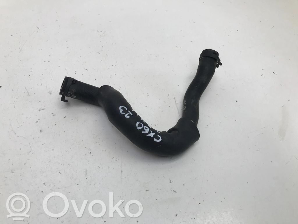 Mazda CX-60 Tuyau de liquide de refroidissement moteur 