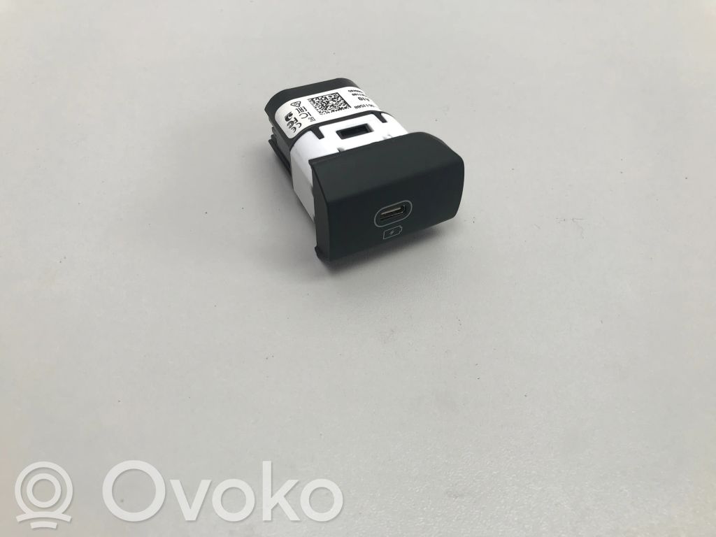 KIA Niro USB socket connector 