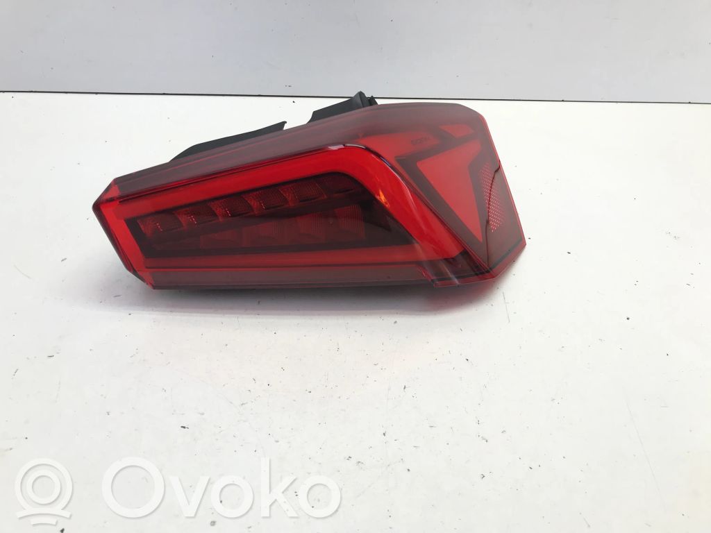 Cupra Born Rear/tail lights 
