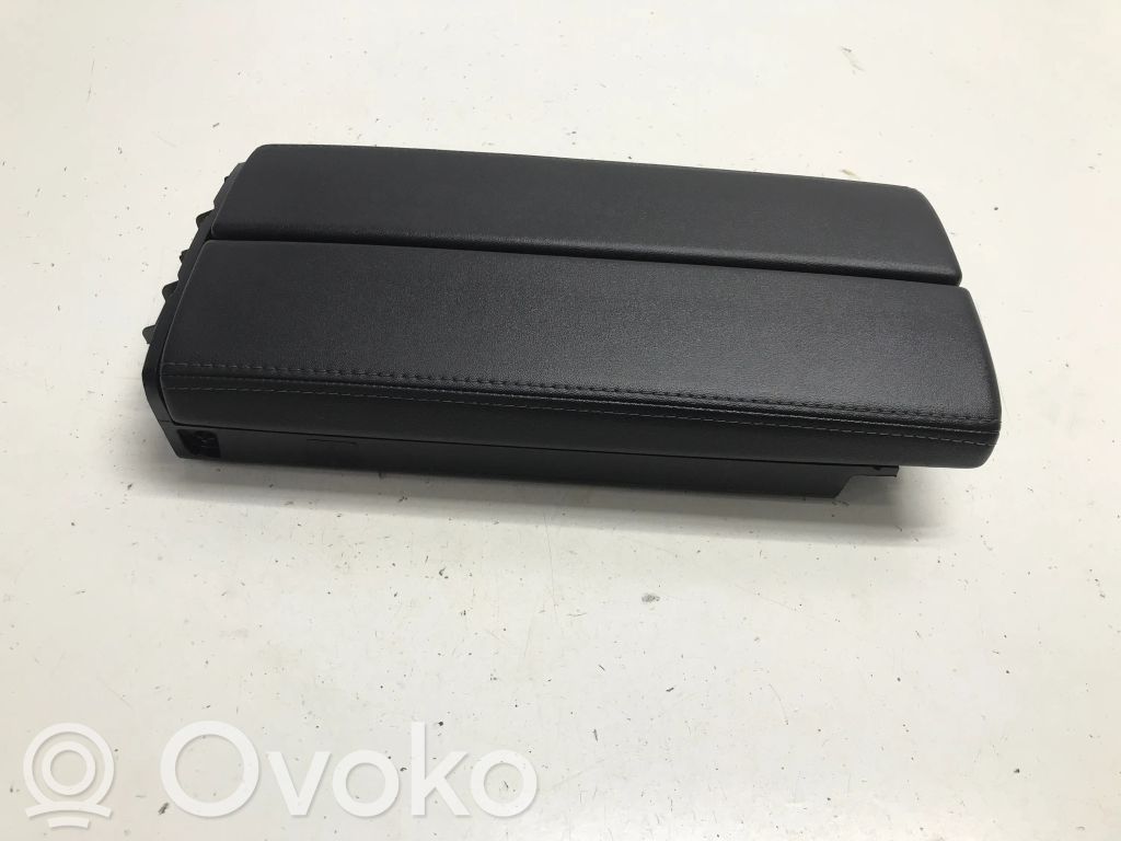 Peugeot 408 P54 Armrest 