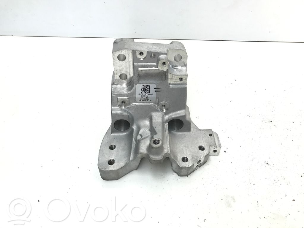 Jaguar E-Pace Engine mounting bracket 