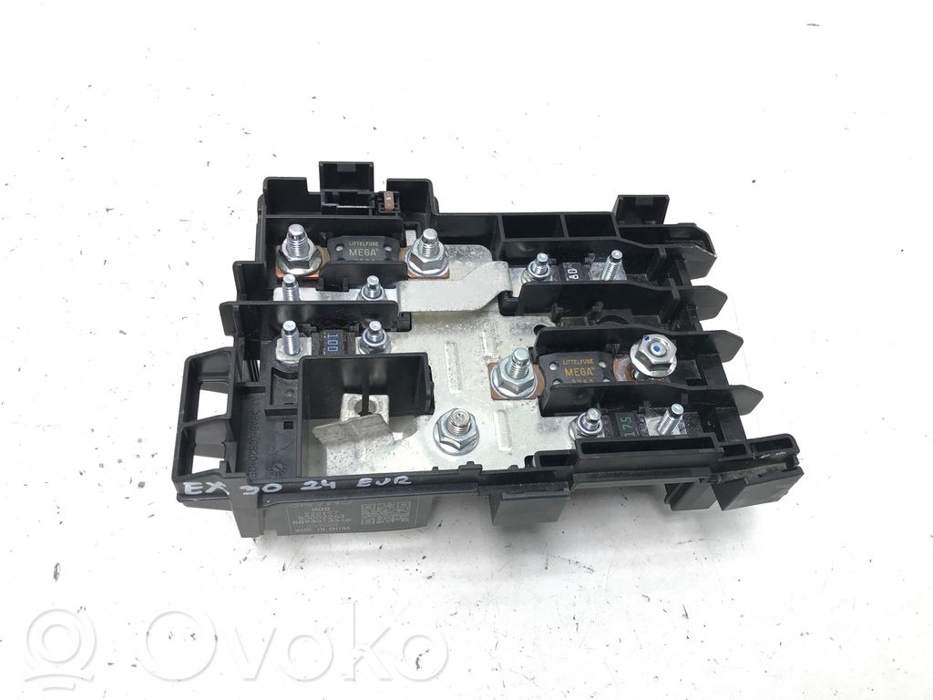 Volvo EX30 Cable positivo (batería) 